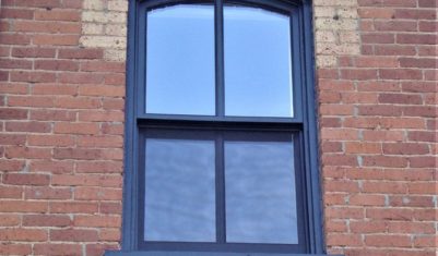 Reproduction single-hung window with insulated units